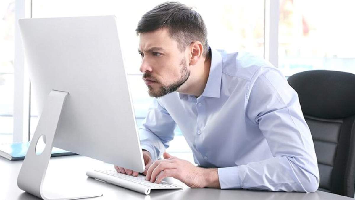 Прості та ефективні вправи для профілактики сутулості: відеоінструкція Прості та ефективні вправи для профілактики сутулості: відеоінструкція