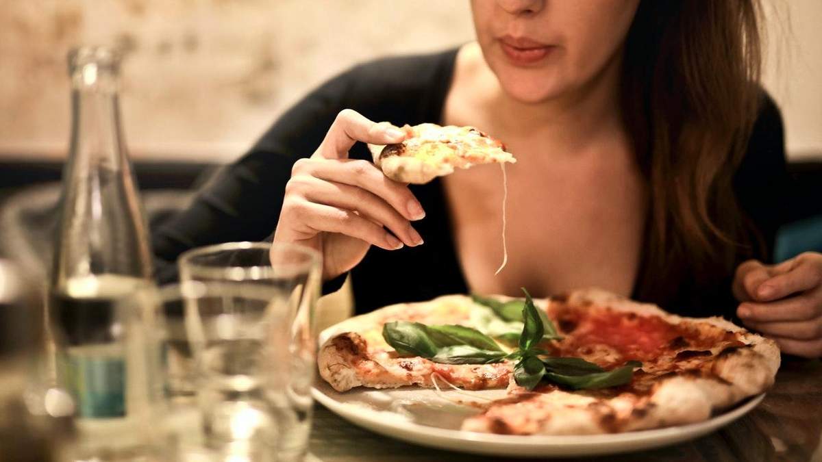 Что нельзя есть на ночь: примеры здорового ужина Что нельзя есть на ночь: примеры здорового ужина