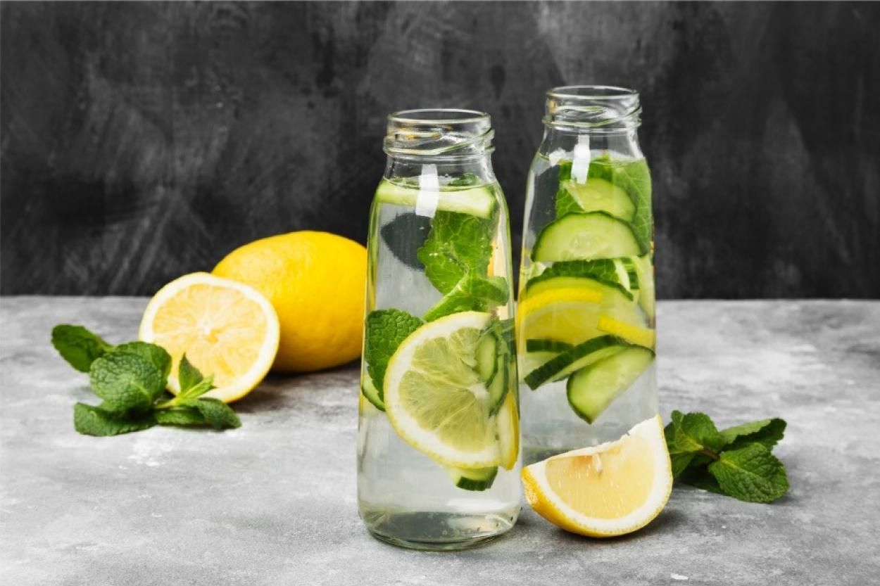 Навіщо пити воду з лимоном: 4 факти, про які ви могли не знати