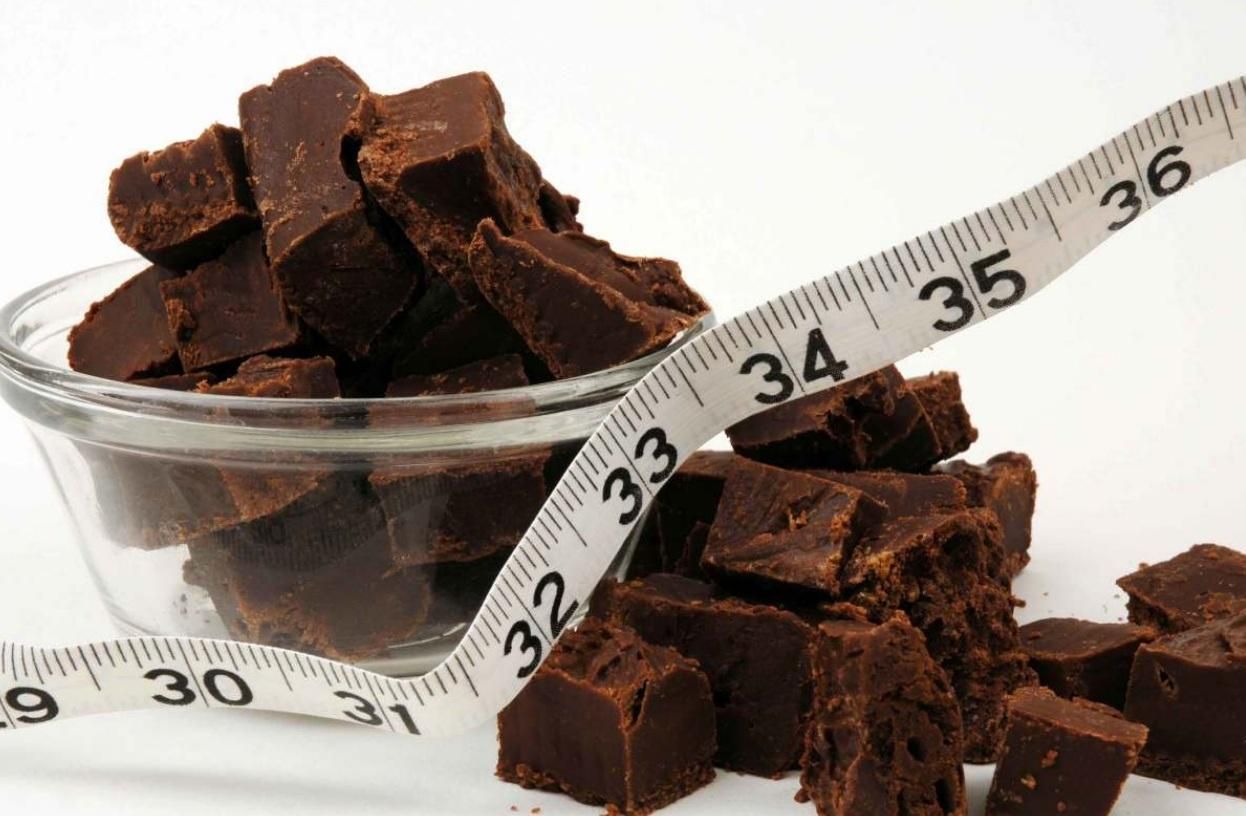 Шоколад допомагає схуднути: названо неочікувану властивість продукту