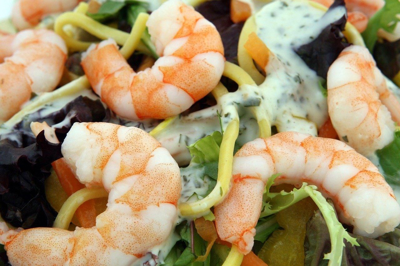 Салат з морепродуктів: рецепт легкої та корисної вечері