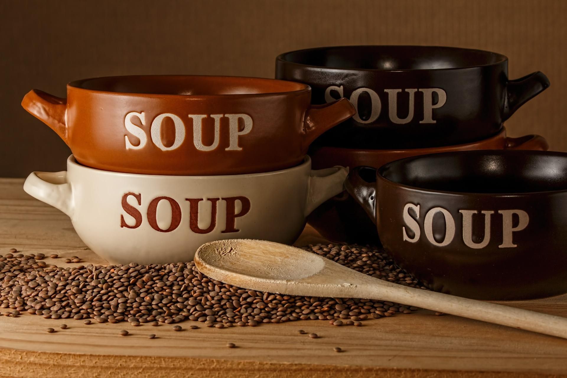 Суп із сочевиці: як приготувати швидко та смачно - рецепт від тренерки