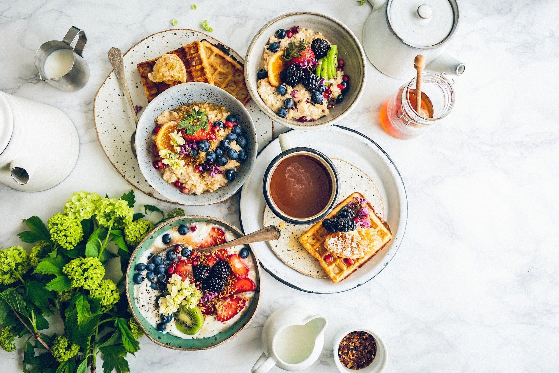 Що не можна їсти на сніданок: дієтологиня розвінчала популярні міфи