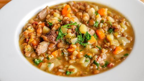 Просто и вкусно: Анита Луценко поделилась рецептом любимого супа